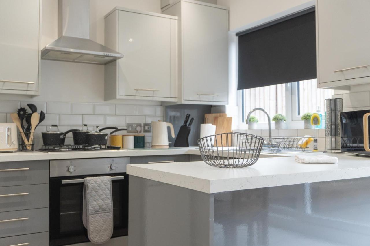 Sheldon House 3 Bed Cosy Home Nr Jlr & Nec Exterior photo