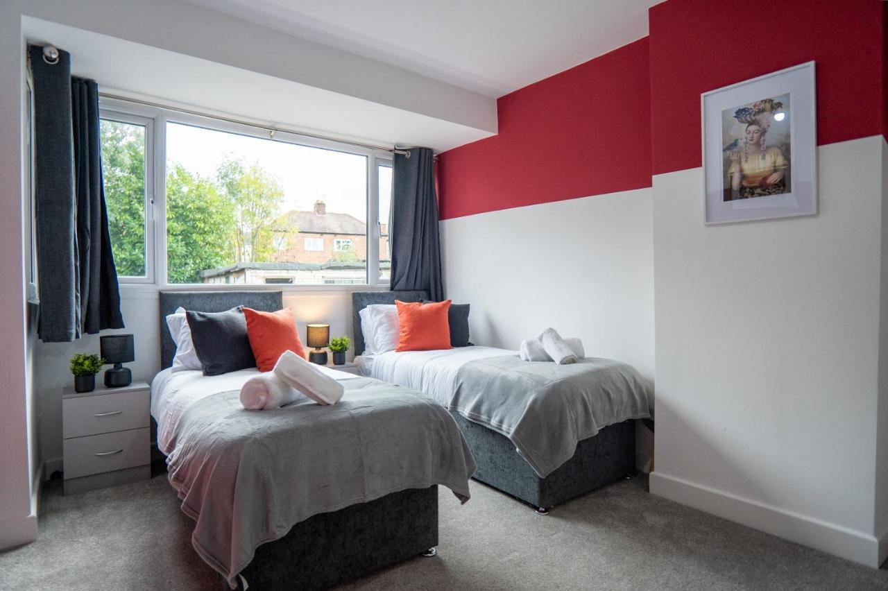 Sheldon House 3 Bed Cosy Home Nr Jlr & Nec Exterior photo